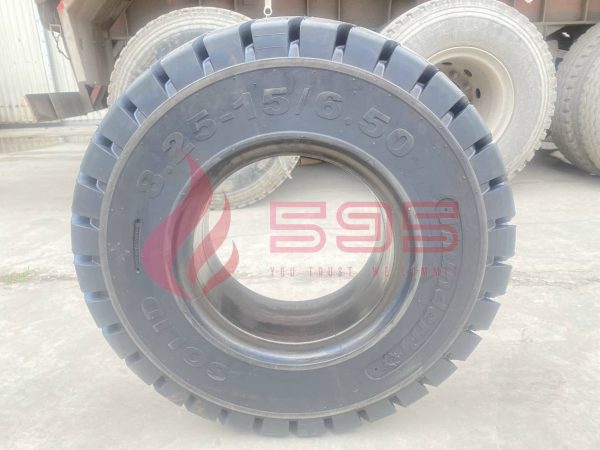 Lốp đặc xe nâng 825-15/6.50 Thunderpro Thái lan